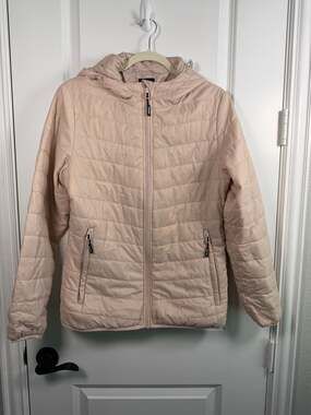 Outdoor Ventures Women's Packable Lightweight Hooded Puffer Jacket in Dusty Rose